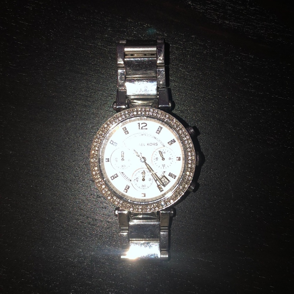 MK watch